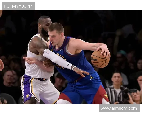 湖人掘金上半场激战回顾球员表现与战术分析全景呈现